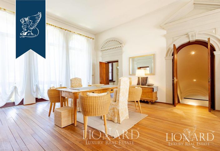 Image No.36-12 Bed Villa for sale