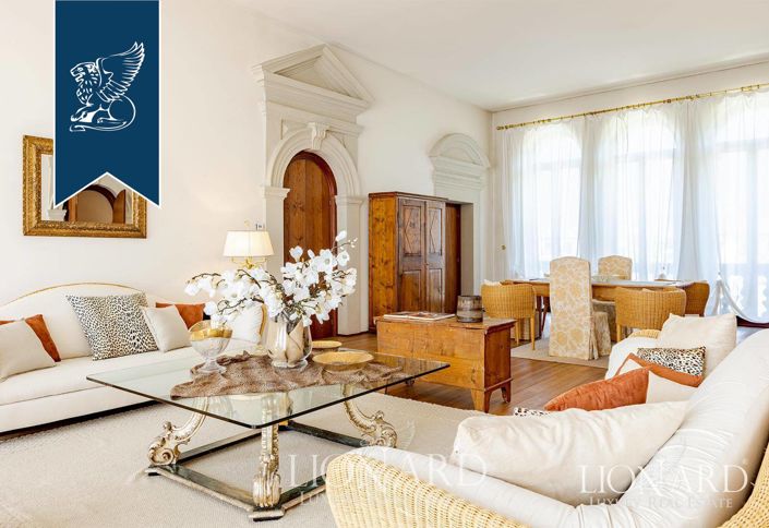 Image No.38-12 Bed Villa for sale