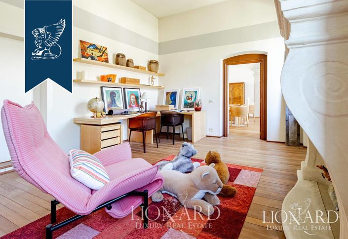 Image No.39-12 Bed Villa for sale