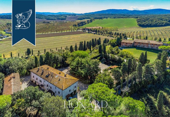 Image No.31-20 Bed Farmhouse for sale