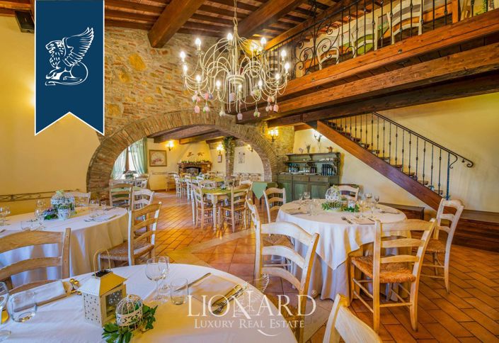 Image No.60-20 Bed Farmhouse for sale