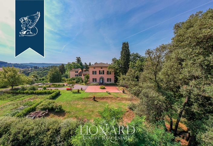 Image No.10-12 Bed Villa for sale