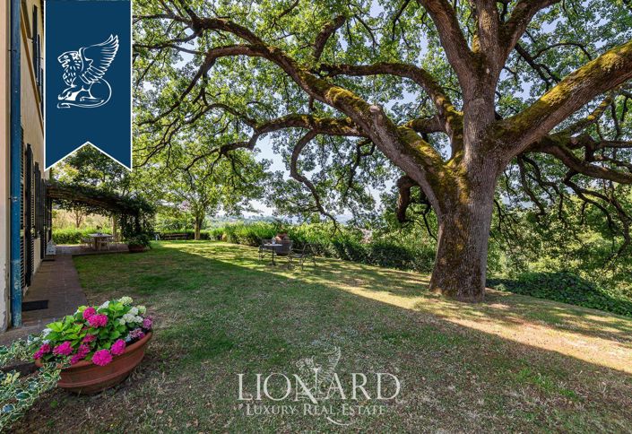 Image No.15-12 Bed Villa for sale