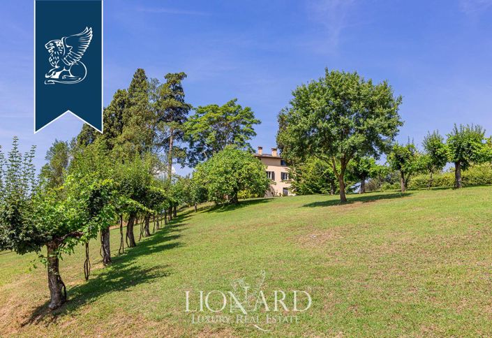 Image No.24-12 Bed Villa for sale