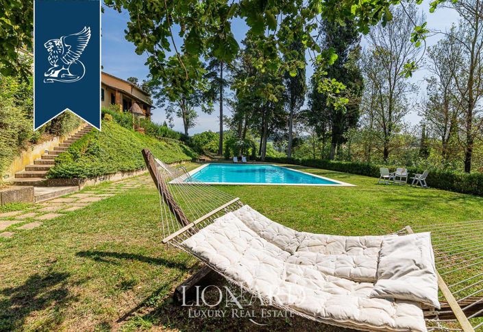 Image No.32-12 Bed Villa for sale