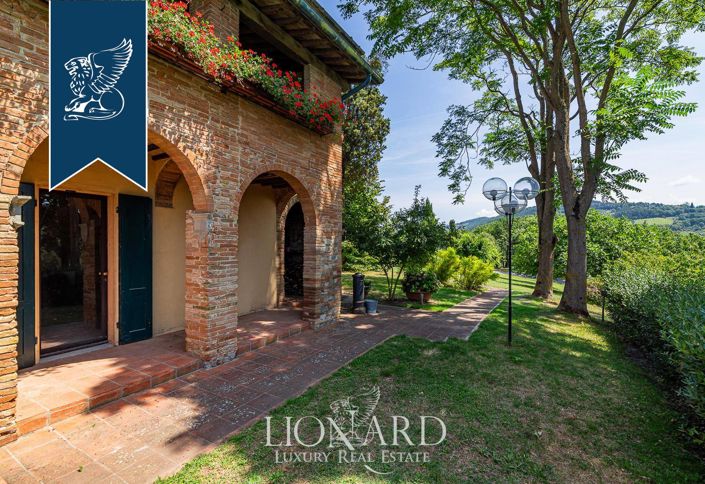 Image No.39-12 Bed Villa for sale