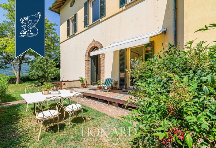 Image No.44-12 Bed Villa for sale