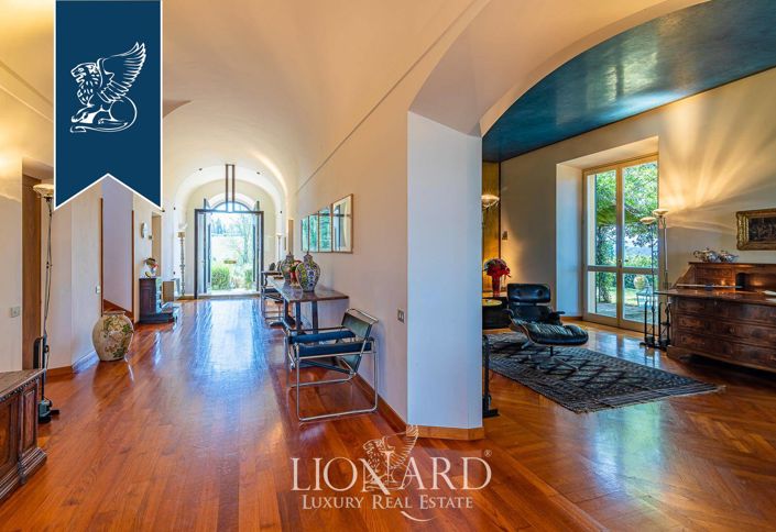 Image No.52-12 Bed Villa for sale