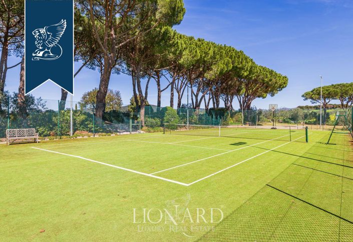 Image No.12-17 Bed Villa for sale