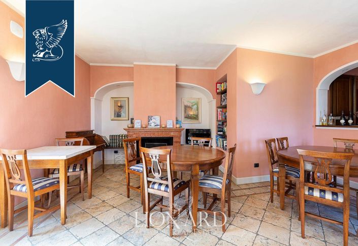 Image No.18-23 Bed Hotel for sale