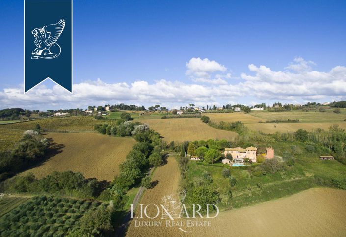 Image No.5-12 Bed Villa for sale