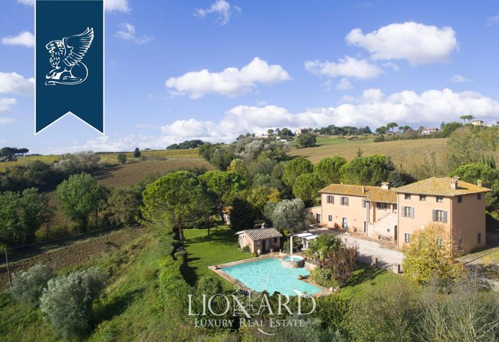 Image No.8-12 Bed Villa for sale