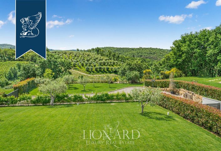 Image No.8-5 Bed Villa for sale