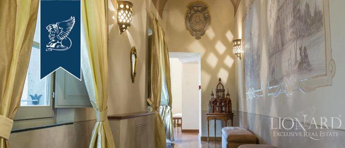 Image No.33-10 Bed Property for sale