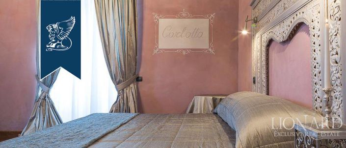 Image No.35-10 Bed Property for sale