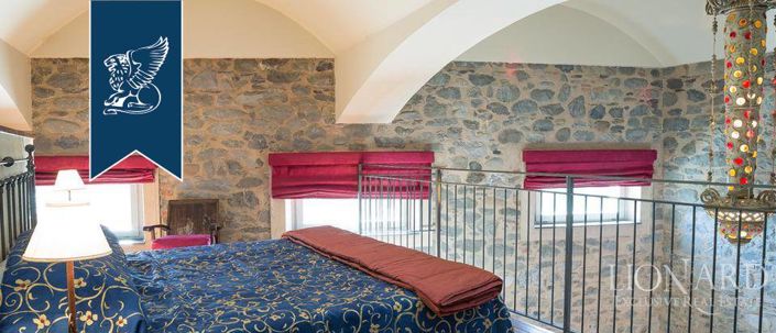 Image No.44-10 Bed Property for sale