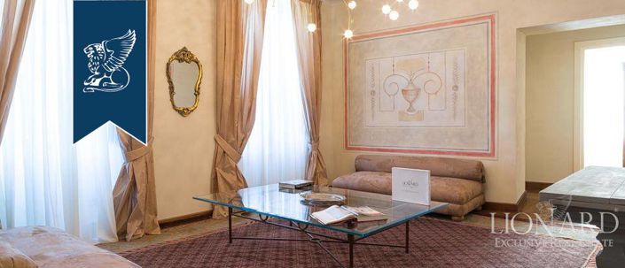 Image No.49-10 Bed Property for sale