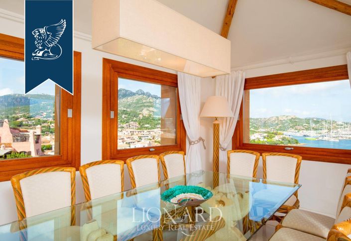 Image No.20-8 Bed Villa for sale