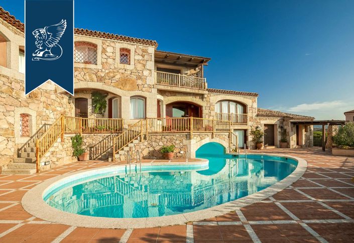 Image No.22-8 Bed Villa for sale