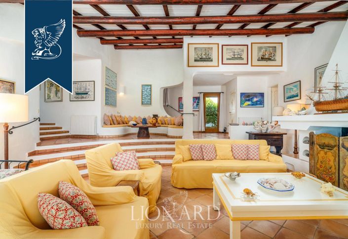 Image No.10-6 Bed Villa for sale