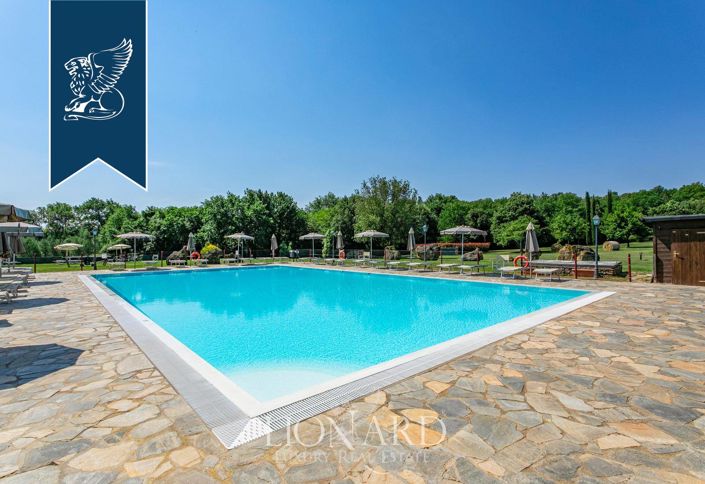 Image No.17-63 Bed Hotel for sale