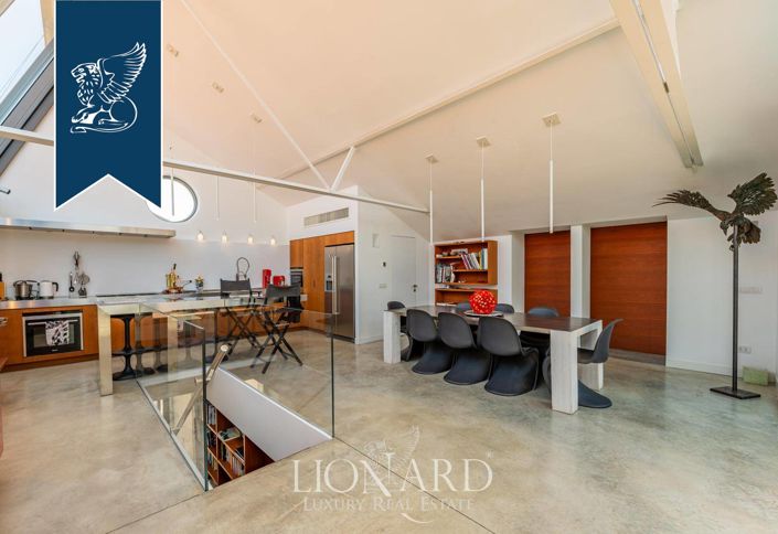 Image No.14-7 Bed Flat for sale