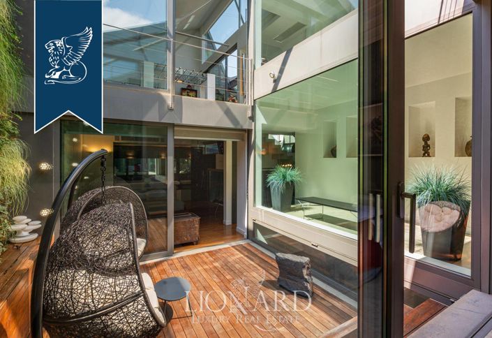 Image No.40-7 Bed Flat for sale