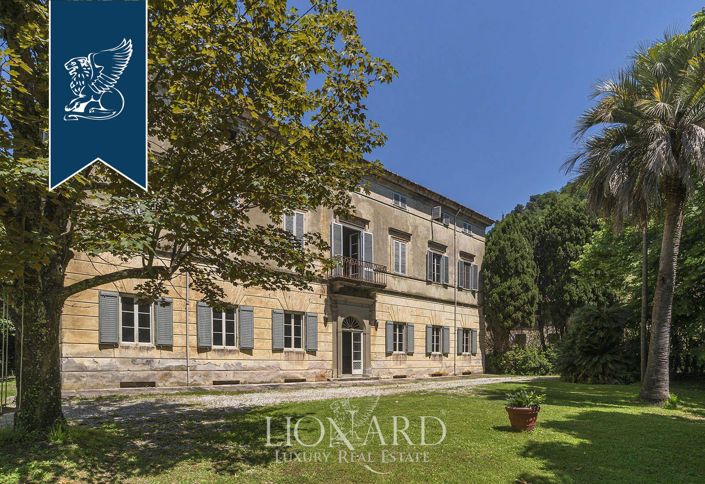 Image No.10-15 Bed Villa for sale