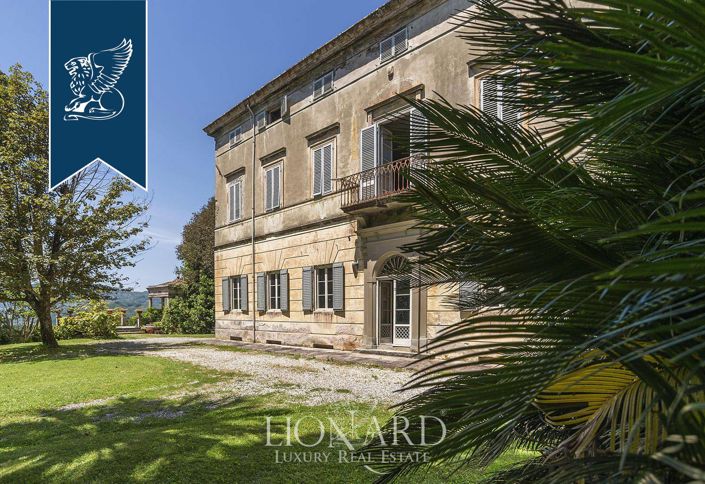 Image No.2-15 Bed Villa for sale