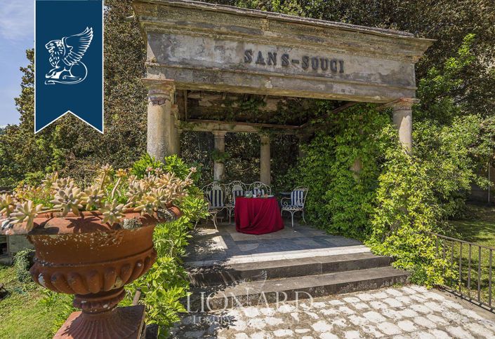 Image No.22-15 Bed Villa for sale