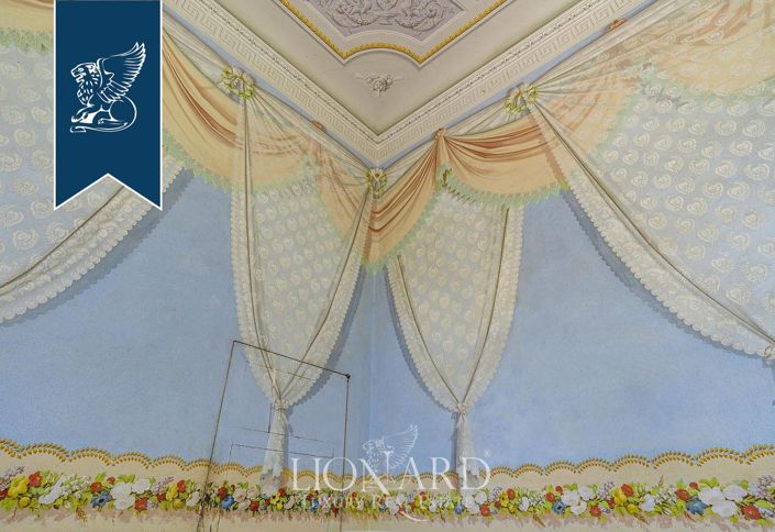 Image No.38-15 Bed Villa for sale