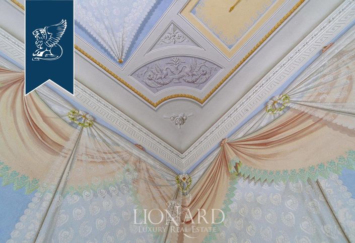 Image No.52-15 Bed Villa for sale