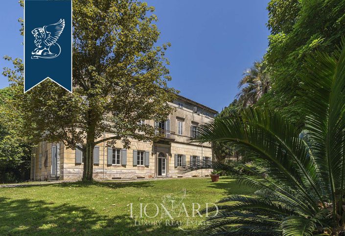 Image No.9-15 Bed Villa for sale