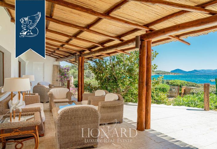 Image No.18-8 Bed Villa for sale