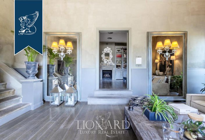 Image No.10-16 Bed Hotel for sale