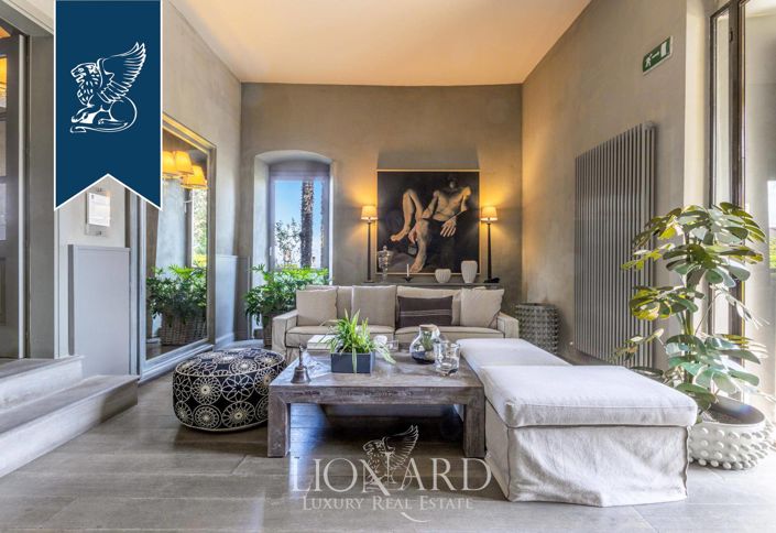 Image No.12-16 Bed Hotel for sale