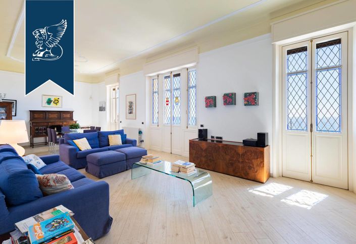 Image No.14-6 Bed Villa for sale