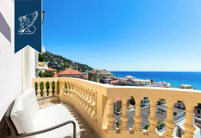 Image No.19-6 Bed Villa for sale