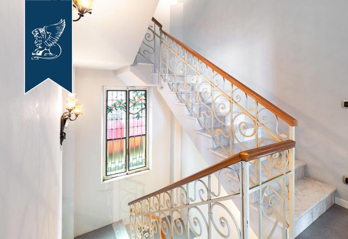 Image No.23-6 Bed Villa for sale