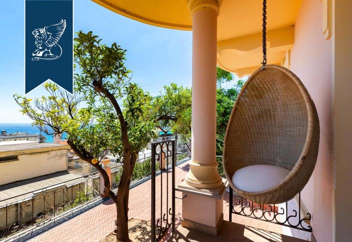 Image No.9-6 Bed Villa for sale