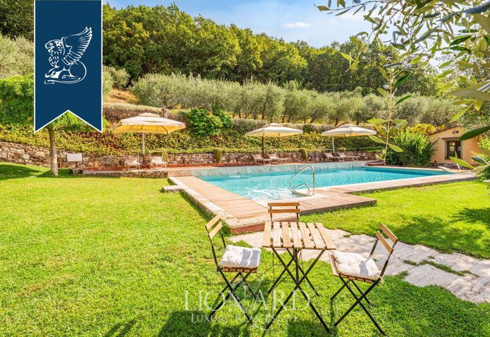 Image No.16-11 Bed Farmhouse for sale