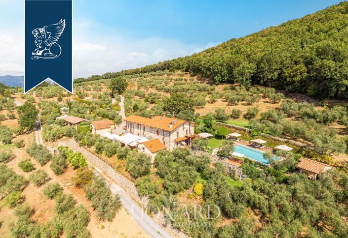 Image No.2-11 Bed Farmhouse for sale