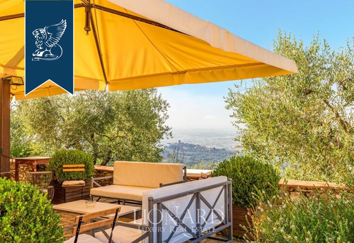 Image No.6-11 Bed Farmhouse for sale