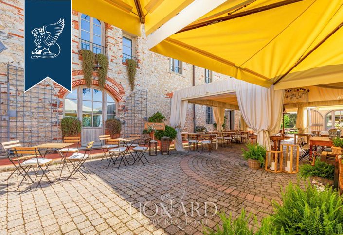 Image No.7-11 Bed Farmhouse for sale