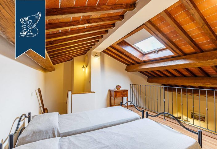 Image No.33-6 Bed Farmhouse for sale