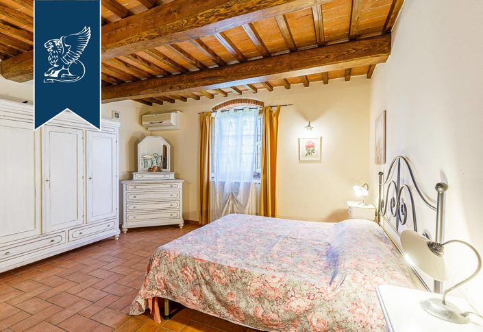 Image No.42-6 Bed Farmhouse for sale