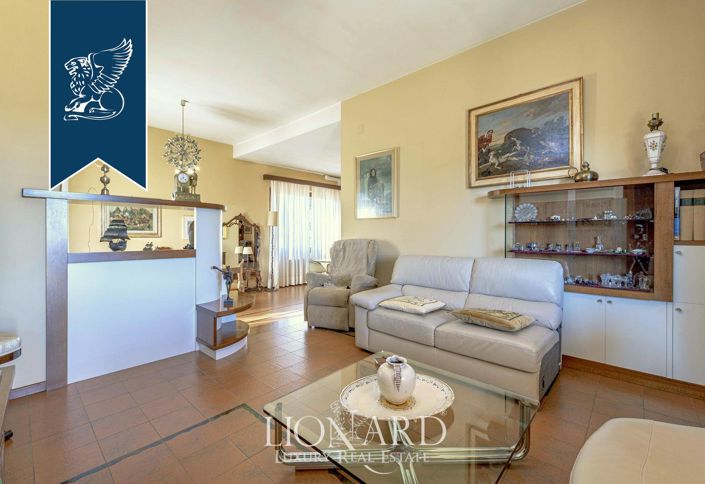 Image No.14-7 Bed Villa for sale