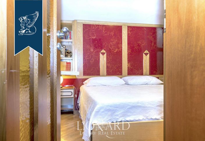 Image No.25-7 Bed Villa for sale