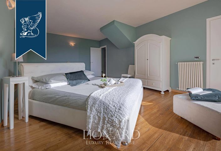 Image No.31-6 Bed Farmhouse for sale