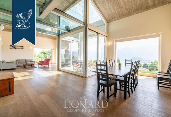 Image No.12-6 Bed Villa for sale